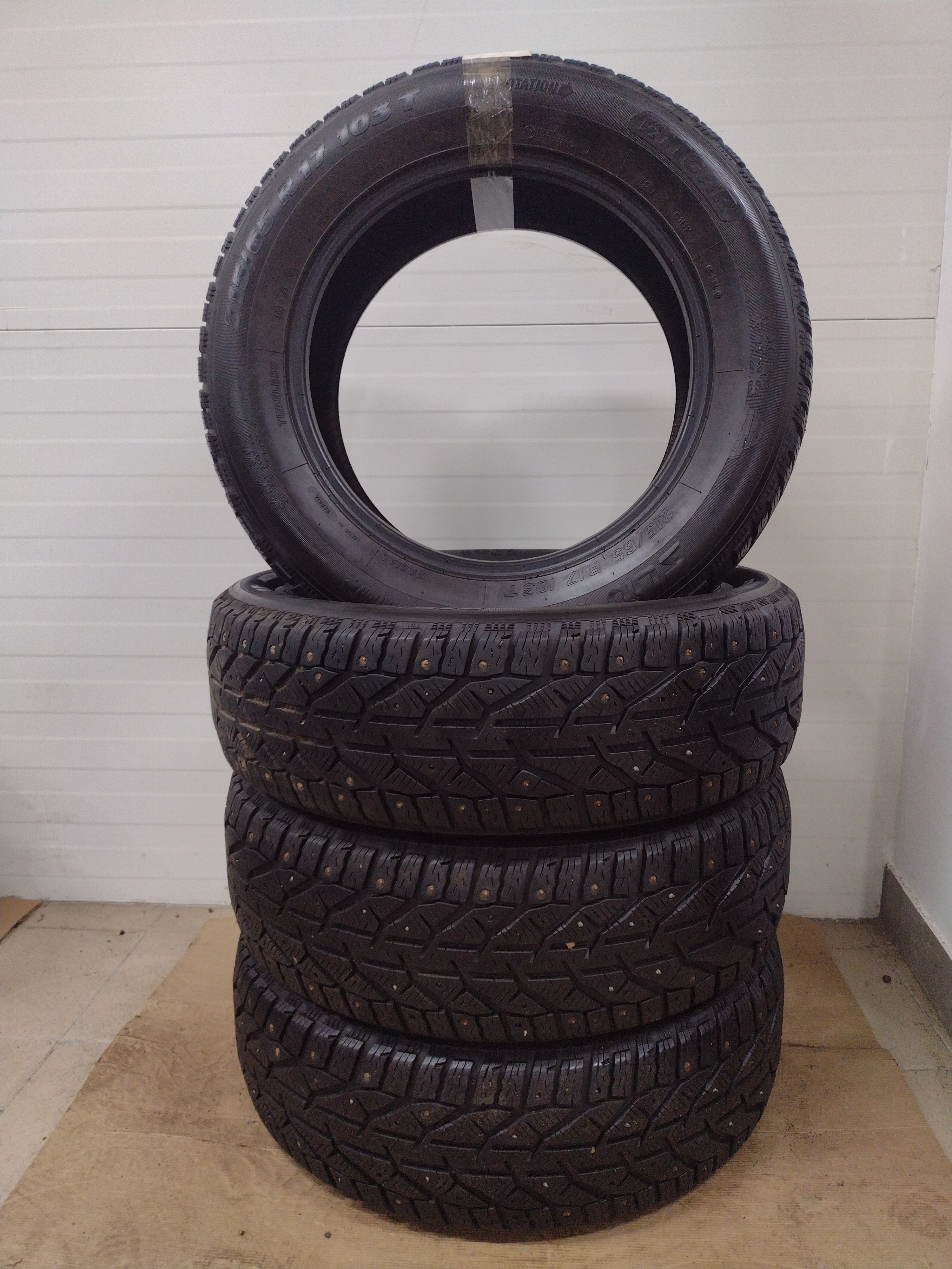Шины Б\У Tigar Ice SUV 215/65 R17 T 10